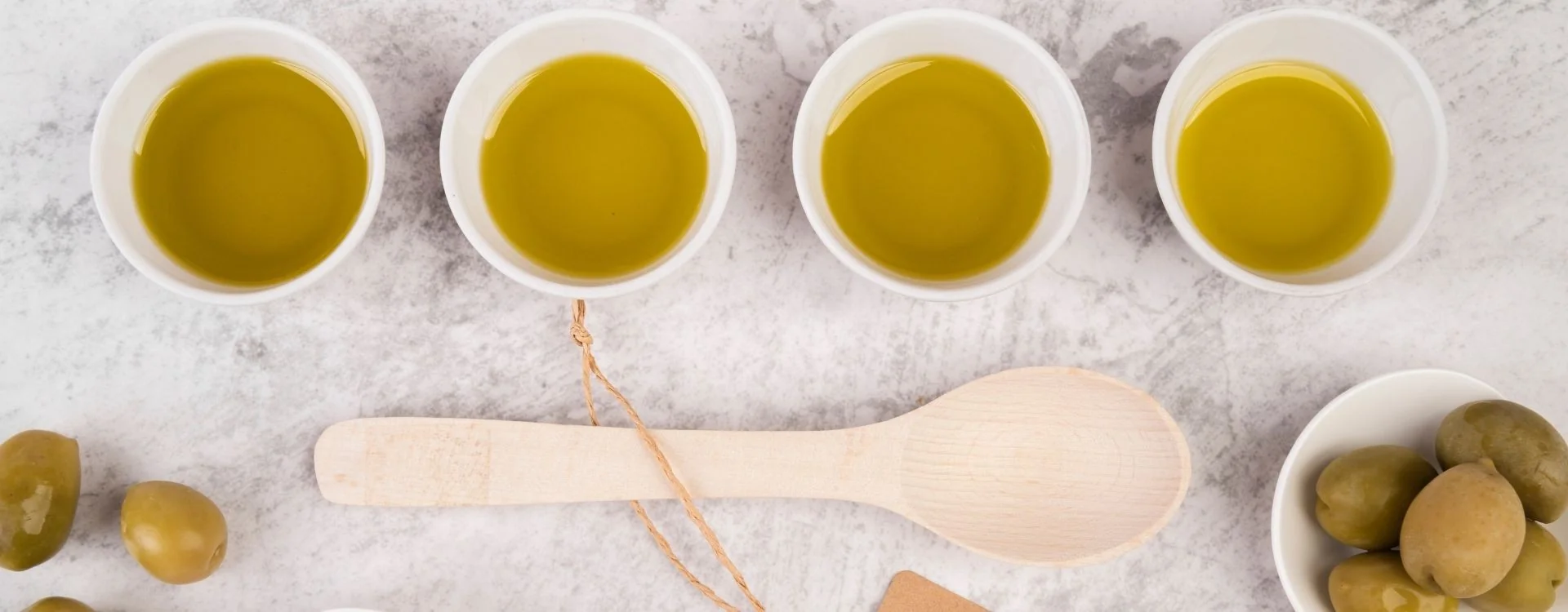Scopri il gusto dei oli aromatizzati: qualità e versatilità Scopri il gusto dei oli aromatizzati: qualità e versatilità